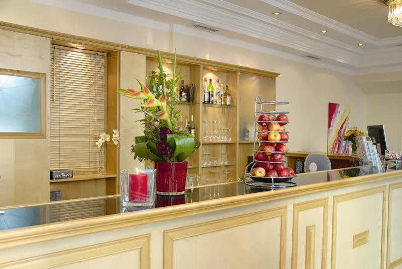 Atlas Hotel 4*